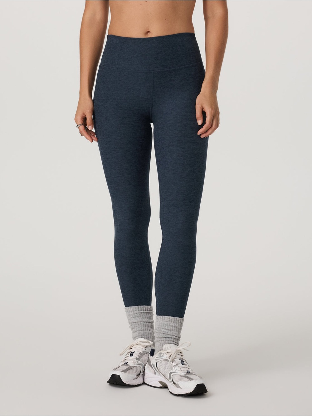 Vuori Women's Clean Elevation Legging in Midnight Heather, 1 flaw see photos!